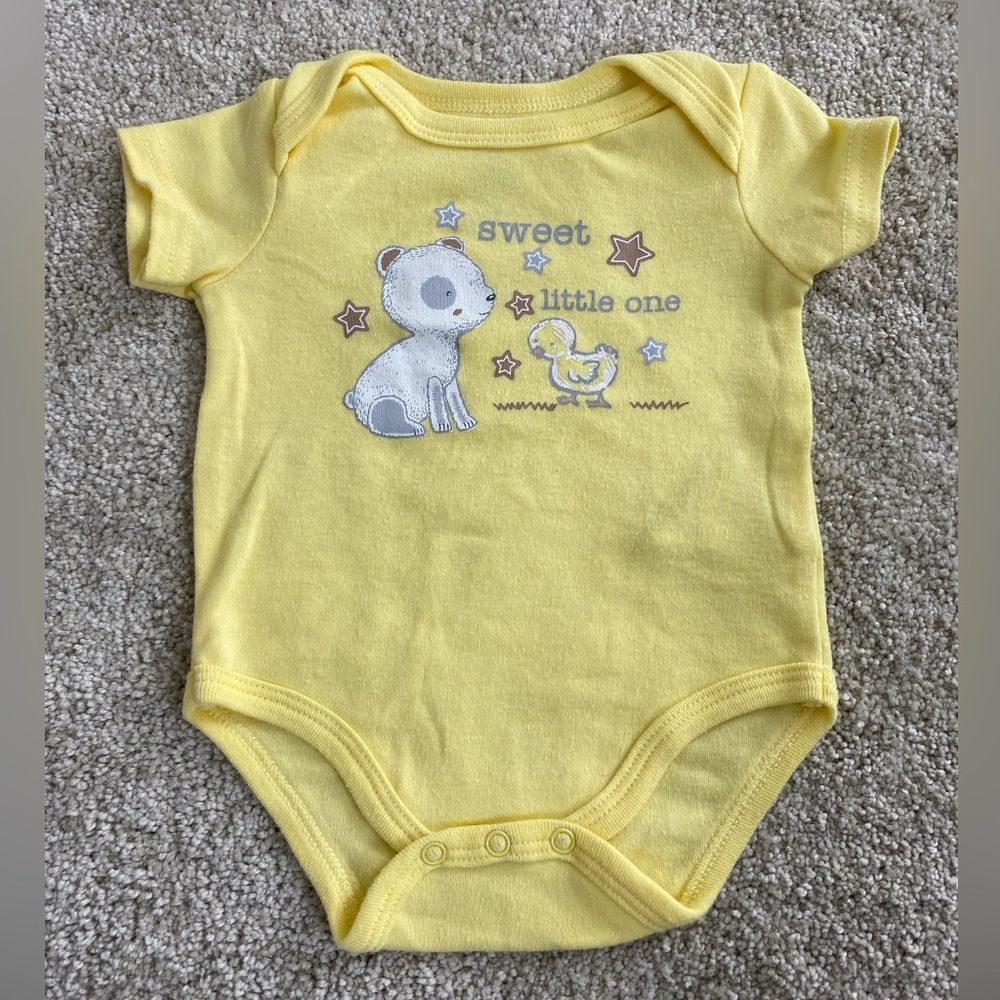 5/$15 Light Yellow Baby Unisex Onsie💛